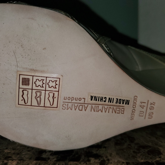 Benjamin Adam's Veronica Silk Ivory Shoes - Picture 11 of 12